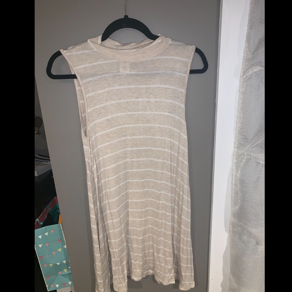 Sand striped dress - Picture 2 of 3